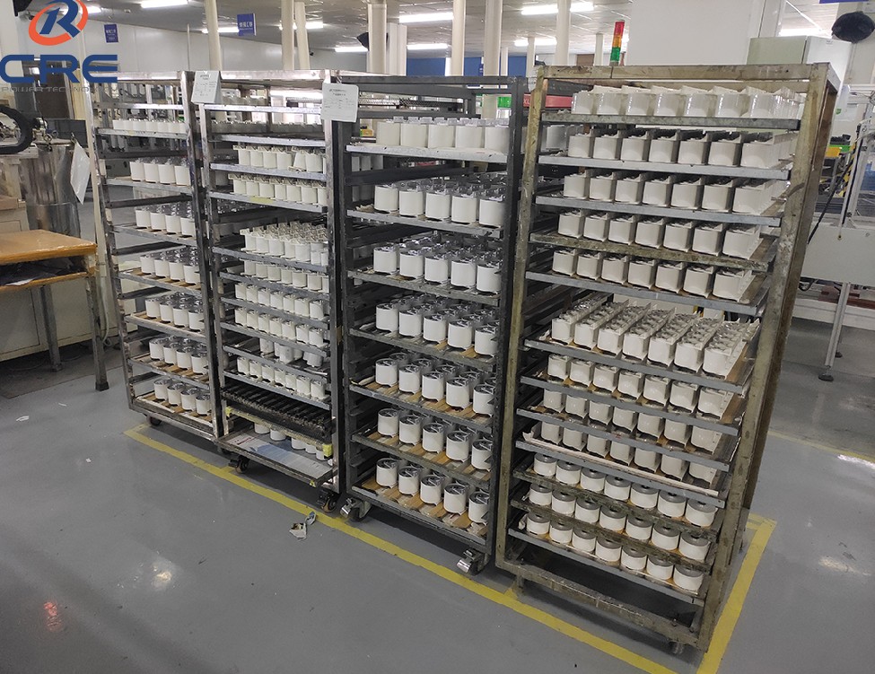 As welding machine become more supplied with film capacitor, the standard leading-way is not meet the requirement. As a result, we provide 4 different power leading-way to fit different design.

#Welding #capacitor #Kemetworks