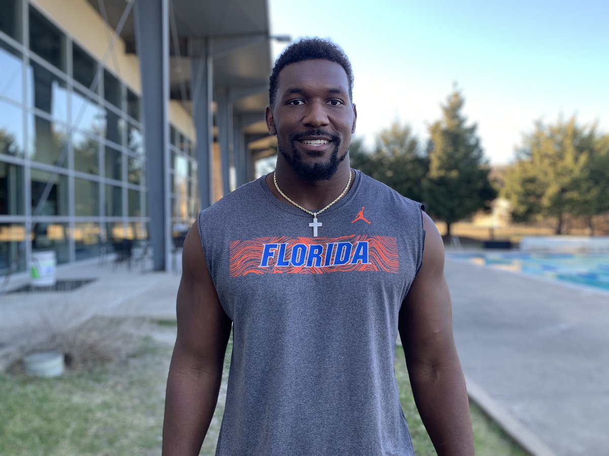 Caught up with Florida DL Zachary Carter (@_Zachattacks). 

Carter was a standout performer for the Gators for the last several years. 

He wanted to check out the OL/DL competition & add a nugget or two. Hungry player, ready for the #NFDraft but all for the next generation. https://t.co/OxjrBMTPFA