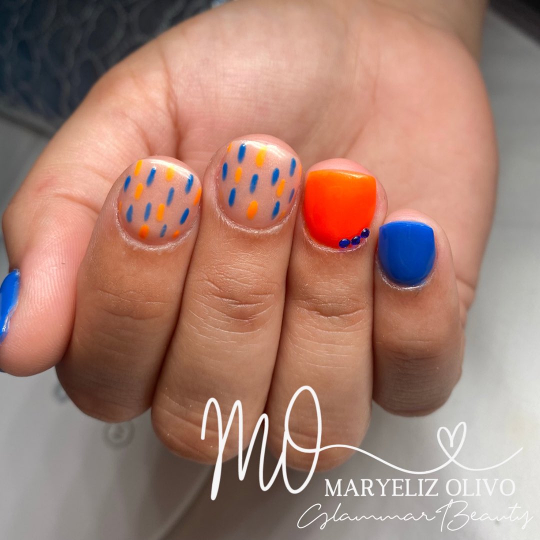 Aquí algunos de mis trabajos. Hago uñas acrílicas y en gel. Tengo agenda abierta para clientas nuevas, si me pueden ayudar con un rt se los agradecería🙏🏻🤍 Pueden seguir mi pagina en Instagram @glammarbeauty 🤍