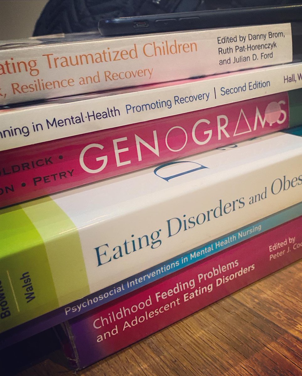 JaydeHMurray's tweet photo. I may be qualifying in March but it’s never too late to research and learn! Major feelings of #ImposterSyndrome right now so took a trip to the @uswlibrary for some ‘me’ time! #thefinalstretch #mentalhealthnursing #studentnurse #9weeksleft @USWCareSciences https://t.co/yTLlSVlNBj