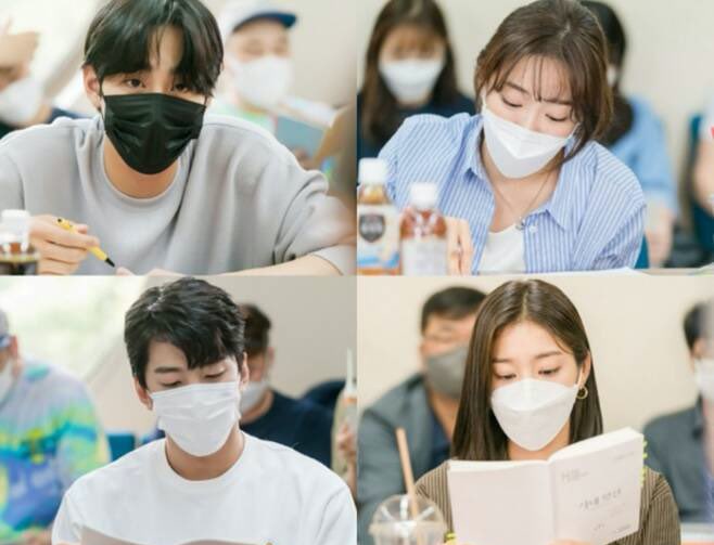 kdramatreats's tweet image. SBS romcom drama #ABusinessProposal starring #AhnHyoSeop #KimSeJeong #SeolInAh and #KimMinKyu releases scriptreading photos 💛