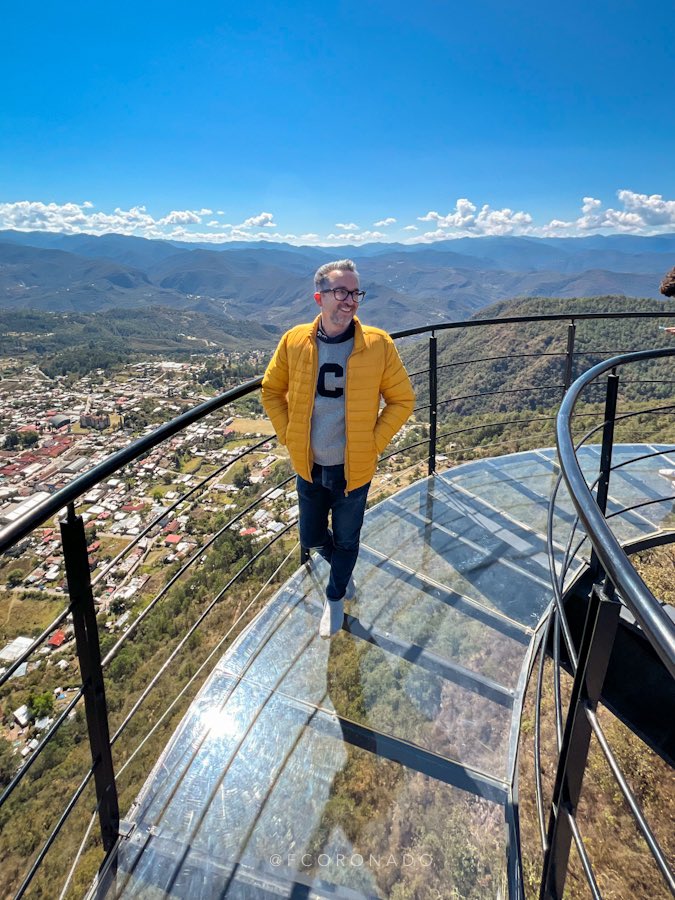 fcoronado's tweet photo. Todo sobre el nuevo mirador de cristal en Ixtlán y 30 Paseos más por #Oaxaca ♥️ https://t.co/daJdHm8hfp 🌿⛰🍃RT https://t.co/8EDmolQ2sH