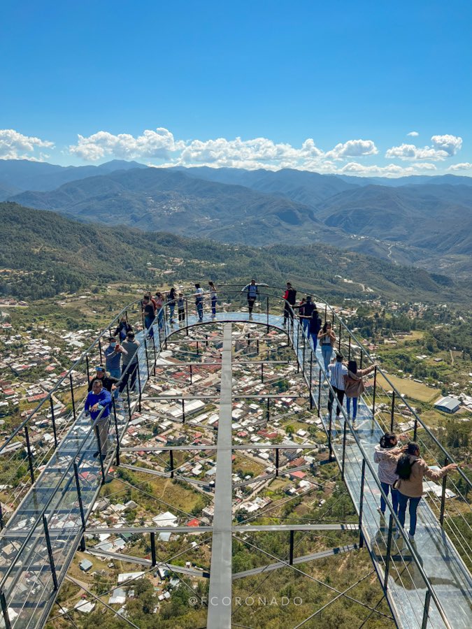 fcoronado's tweet photo. Todo sobre el nuevo mirador de cristal en Ixtlán y 30 Paseos más por #Oaxaca ♥️ https://t.co/daJdHm8hfp 🌿⛰🍃RT https://t.co/8EDmolQ2sH