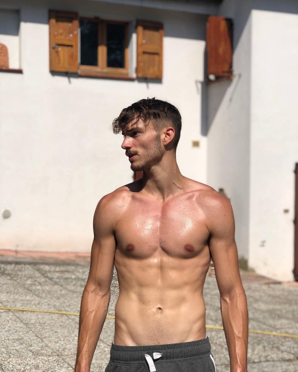 The Hottest Men (@Hottestmen92)  X