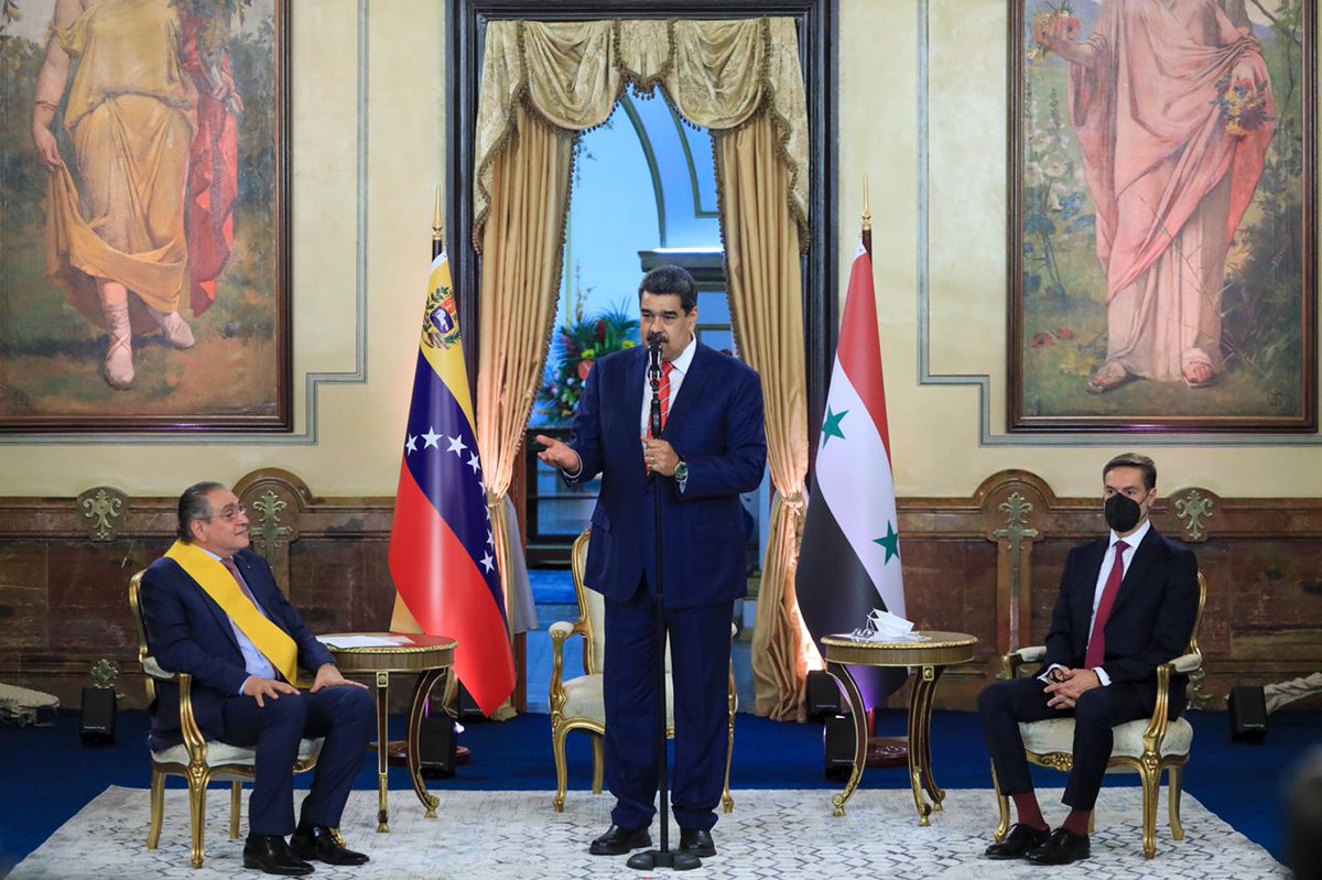 Propuse la creación de una feria internacional en Damasco con el empresariado venezolano que esté dispuesto a invertir y trabajar con Siria para mostrar sus capacidades y productos. Unamos esfuerzos para que juntos podamos consolidar la Paz y el Desarrollo de nuestros pueblos.