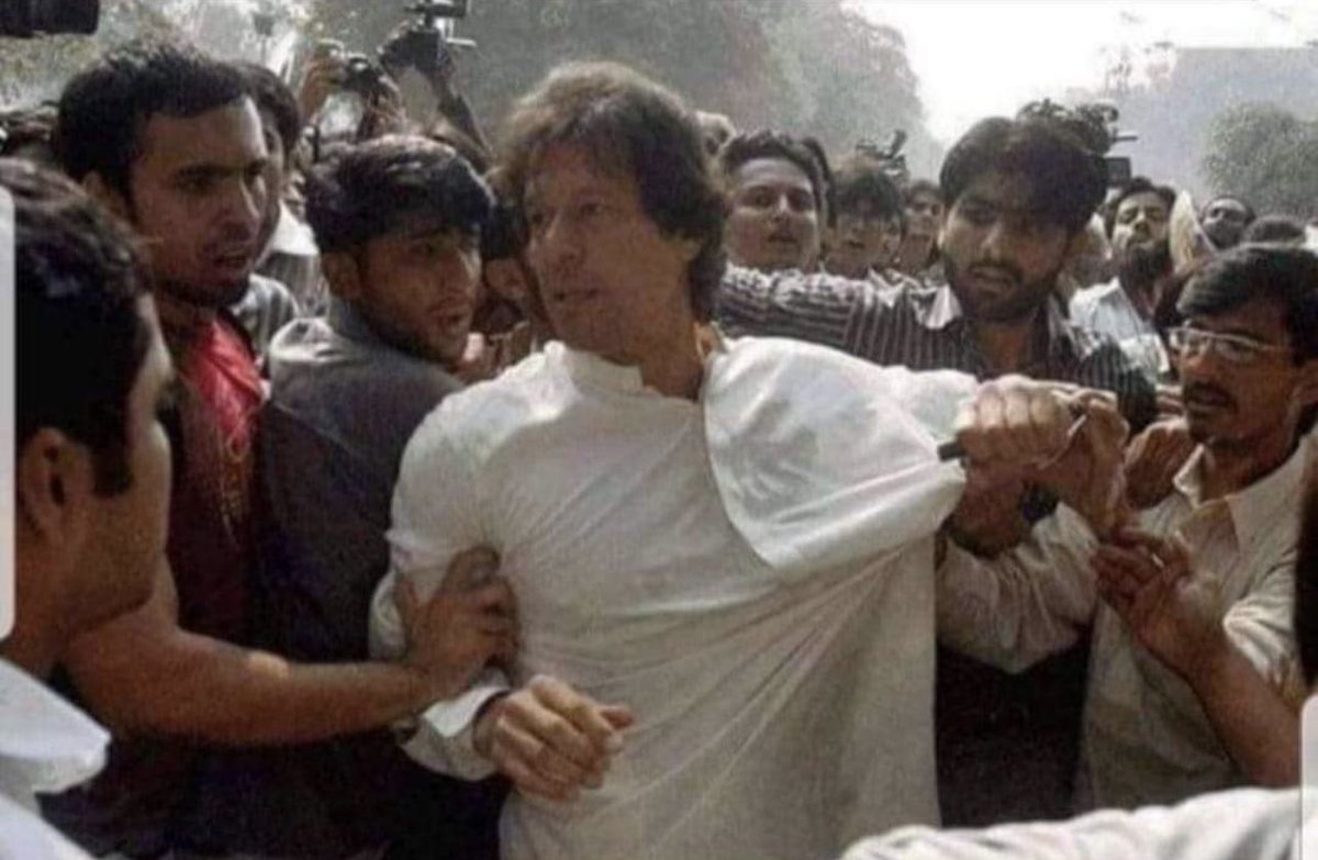 Wayand_'s tweet photo. #SanctionPakistan to #FreeAfghanistan Pak NSA is not welcomed to Afghanistan, the mayhem brought up and the barbarians imposed on innocent Afghans is because & purely due 2 Pakistan’s 45 years of sponsoring terrorism across its hemispheres,
#SaNoToPakistanNSA
#KabulProtest https://t.co/KSRissdgDQ