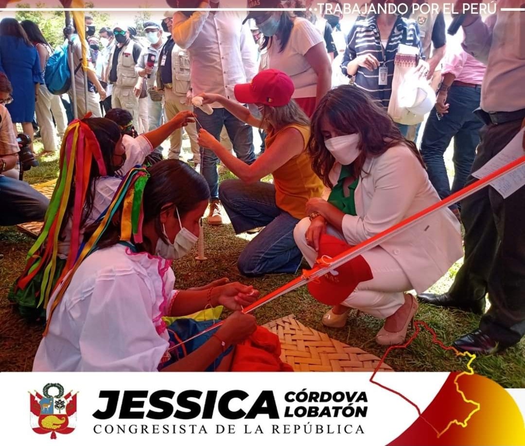 jcordovarp2's tweet photo. #ComunidadWayku
En la ciudad de #Lamas, región San Martín, pude observar directamente el gran trabajo que realizan los tejedores/as de la comunidad nativa Wayku.
¡Apoyemos a nuestros productores y artesanos de todo el país! @congresoperu
#tejedores #Wayku #selva #Perú https://t.co/GiEXEGV961