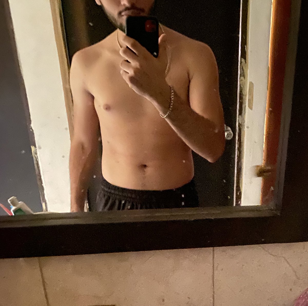 m95097906's tweet photo. Buenas noches cómo les va?💯🍆 https://t.co/NIAC1bl0Tz