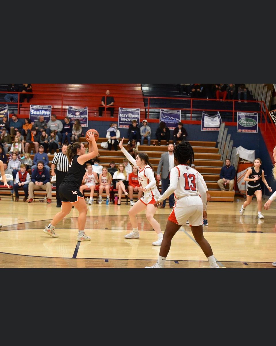 skylerb30's tweet photo. SO PROUD of my team for the big district win over lenior city on friday! gotta get back in the gym and work hard in practice to prepare for another district game vs Fulton on friday!! LOVE MY TEAM❤️ #championmindset #sdod #onetribe @SDHS_LadyKeesBB https://t.co/txYGhXzt37
