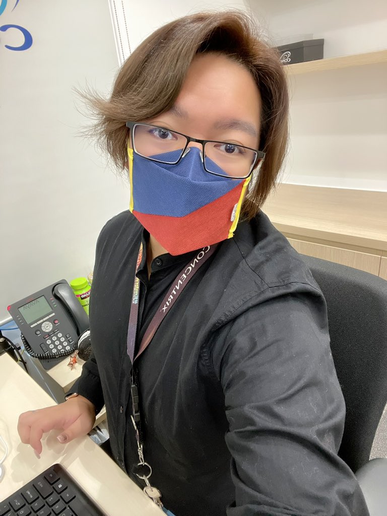 iam_PAUVINCE's tweet image. #FirstDayHigh for 2022 featuring my #PinasMask 🇵🇭 and Fifi’s fur on my fresh shirt. 🐯💛🐶#ANewDayHasCome #TigerPauie #ShamelessSelfie