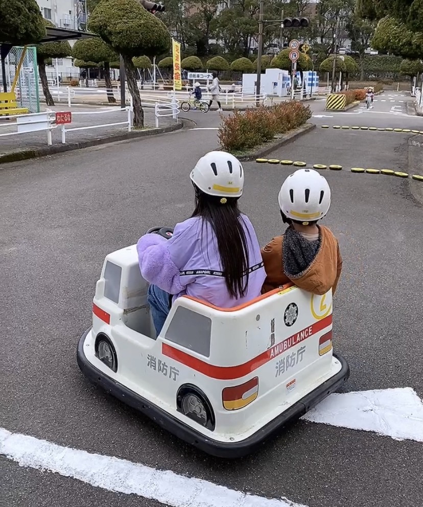 フェスタ南長崎店 W こんにちは この間の休日は 家族で長崎交通公園へ行って来ました 自転車やゴーカート に乗りながら 交通ルールを学ぶことが出来ますよ パチンコ スロット フェスタ南長崎店 テンガイ フェスタ 長崎
