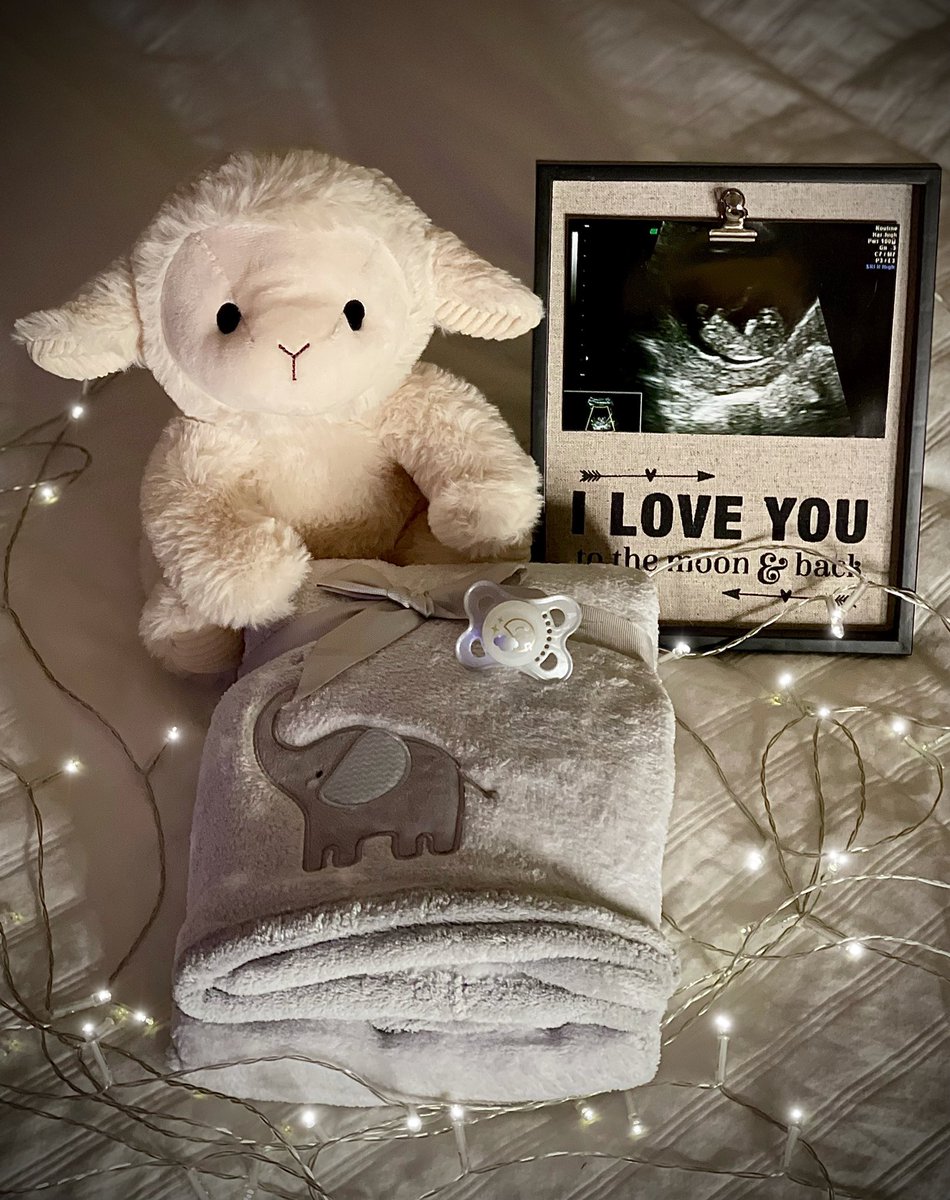 kyleeperryy's tweet photo. this has been the hardest secret to keep! baby due in July 2022. #imgonnabeamom https://t.co/KVGBJv8Ddp