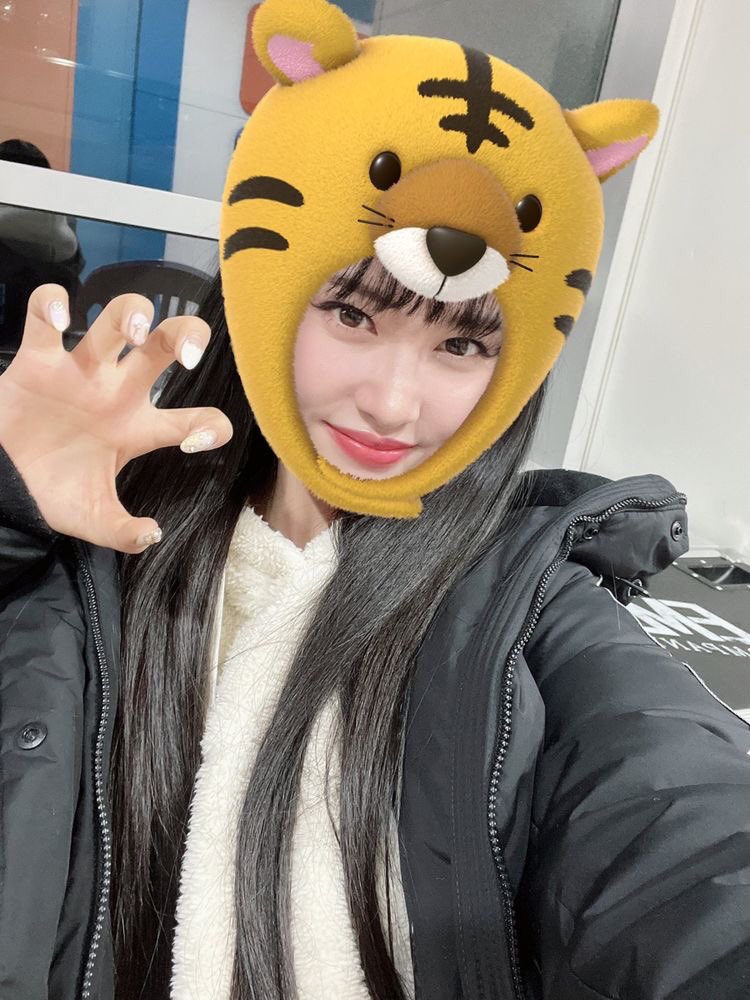 roikyz's tweet photo. i need oomfs or moots wtv tf it is I NEED THEM FOLLOW ME IVE ULTRS AND STAYC ULTRS AND KEPPIES #kep1er #IVE #STAYC #kpop https://t.co/QYgpvq4IDd