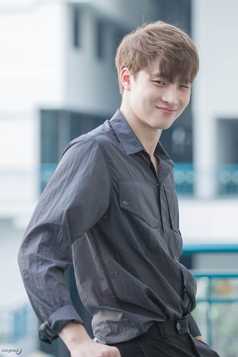 Delighted_J's tweet photo. แต่น้องคนนี้ยังอยู่ 55555555 อยู่ตล๊อดดดดด https://t.co/PAyHaHVX0H
