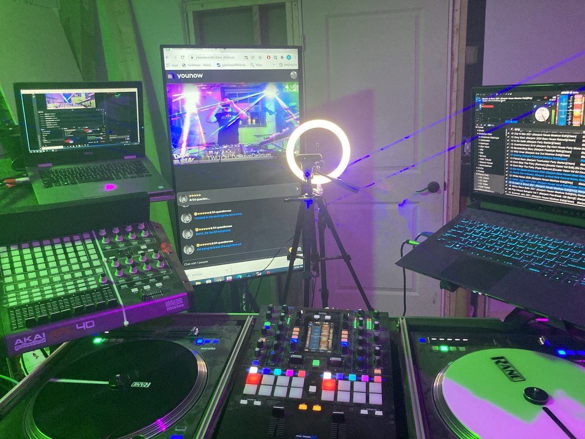 Catch out my mashup live set here! 11pm EST 1/17/22 younow.com/dave_delirium