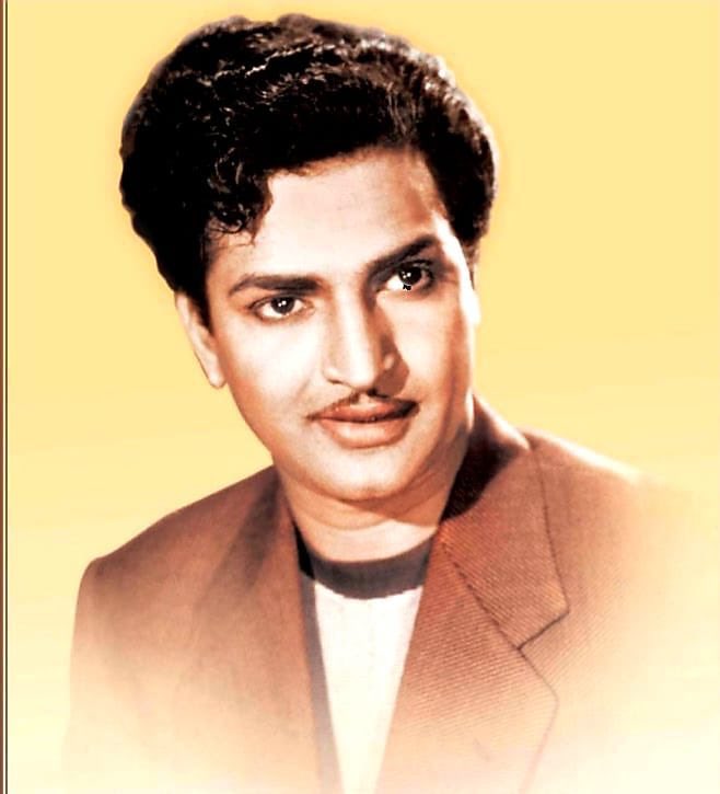 తెలుగు ప్రజల గుండెల్లో నాటికీ.. నేటికీ.. ముమ్మాటికీ.. ధ్రువ తార మీరే 🙏🏻