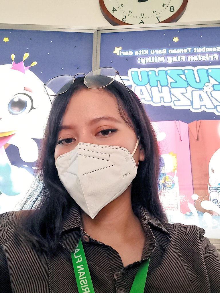 haaarff's tweet photo. Makeup look kalau udah niat hasilnya puas banget.
(Minus alis gue) https://t.co/h1YwPSlaM6