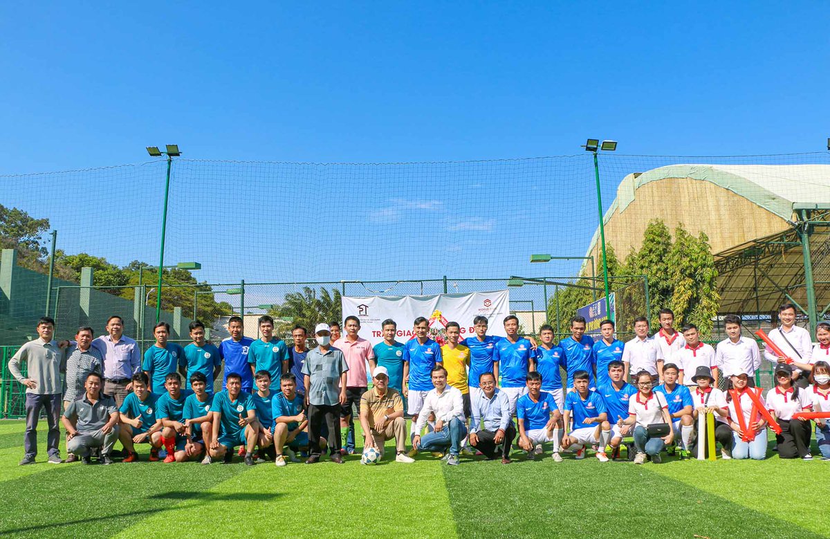 WorldSteelGroup's tweet image. ➡️On 15/01, World Steel &amp;amp; Tan Phuoc Thinh held a friendly football match and a year-end party, marking the successful of the H&amp;amp;I-8 package of LSP project.
➡️𝘿𝙚𝙩𝙖𝙞𝙡𝙨: tinyurl.com/LongSonPetroch…
#WorldSteelGroup #IAS #AC472 #WSG #LongSonPetrochemicals