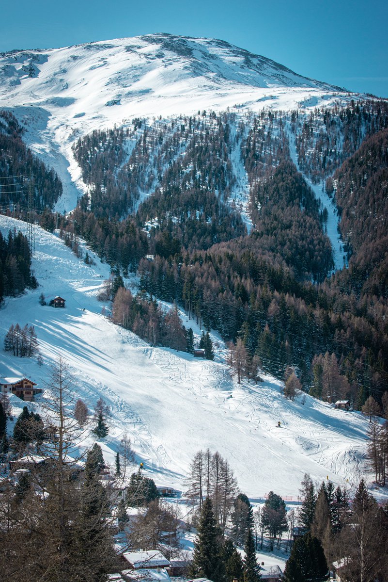 lausanneguide's tweet image. Ready to hit the slopes but intimidated by the prices? 6 of the most affordable ski resorts in Suisse Romande, all with ski passes for less than 40CHF! thelausanneguide.com/the-most-affor…