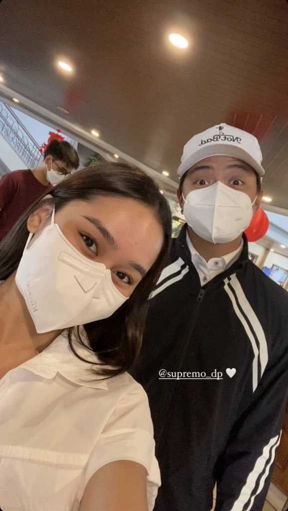 KDKNUpdatesPH's tweet photo. DJ with vlogger ThatsBella! 🖤 https://t.co/LR4RRHHeY8