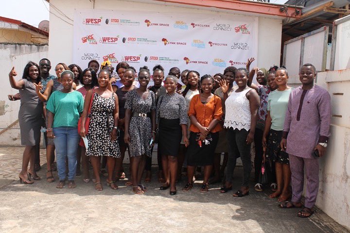 Afrolynk tweet media