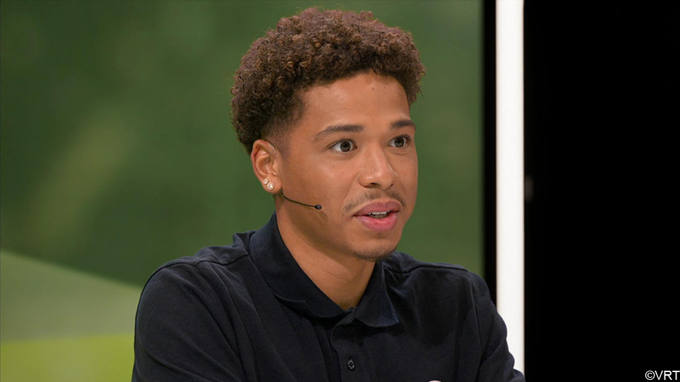 Antwerp-aanvaller Benson Manuel leerde voetballen op blote voeten op de Jean-Marc Guillou-academie: "Daar kun je een boek over schrijven of een film van maken, het zal zeker goed verkopen"
sporza.be/nl/artikels/be…