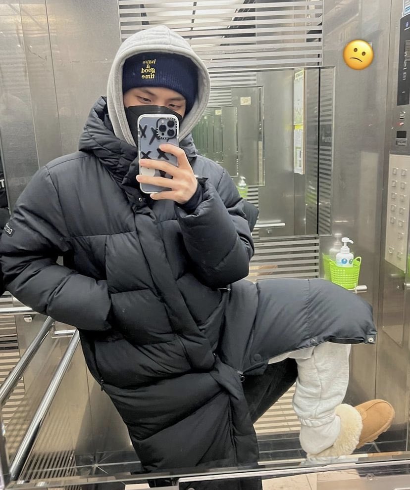 GODDDN99's tweet photo. Lee Byounggon 

🎶 HAVE A GOOD TIME

#이병곤 #BX #BEX  #LEEBYOUNGGON  #GODDDN99 #อีบยองกน #Silverboys #C9BOYZ #cix https://t.co/g3M9XPRIO1