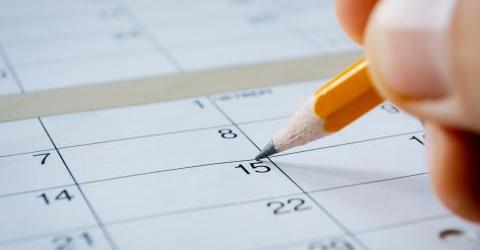 Wil je weten wanneer we in 2022 de ziekte-uitkeringen uitbetalen? 💸 Ontdek het in onze betaalkalender. devoorzorg-bondmoyson.be/betaalkalender