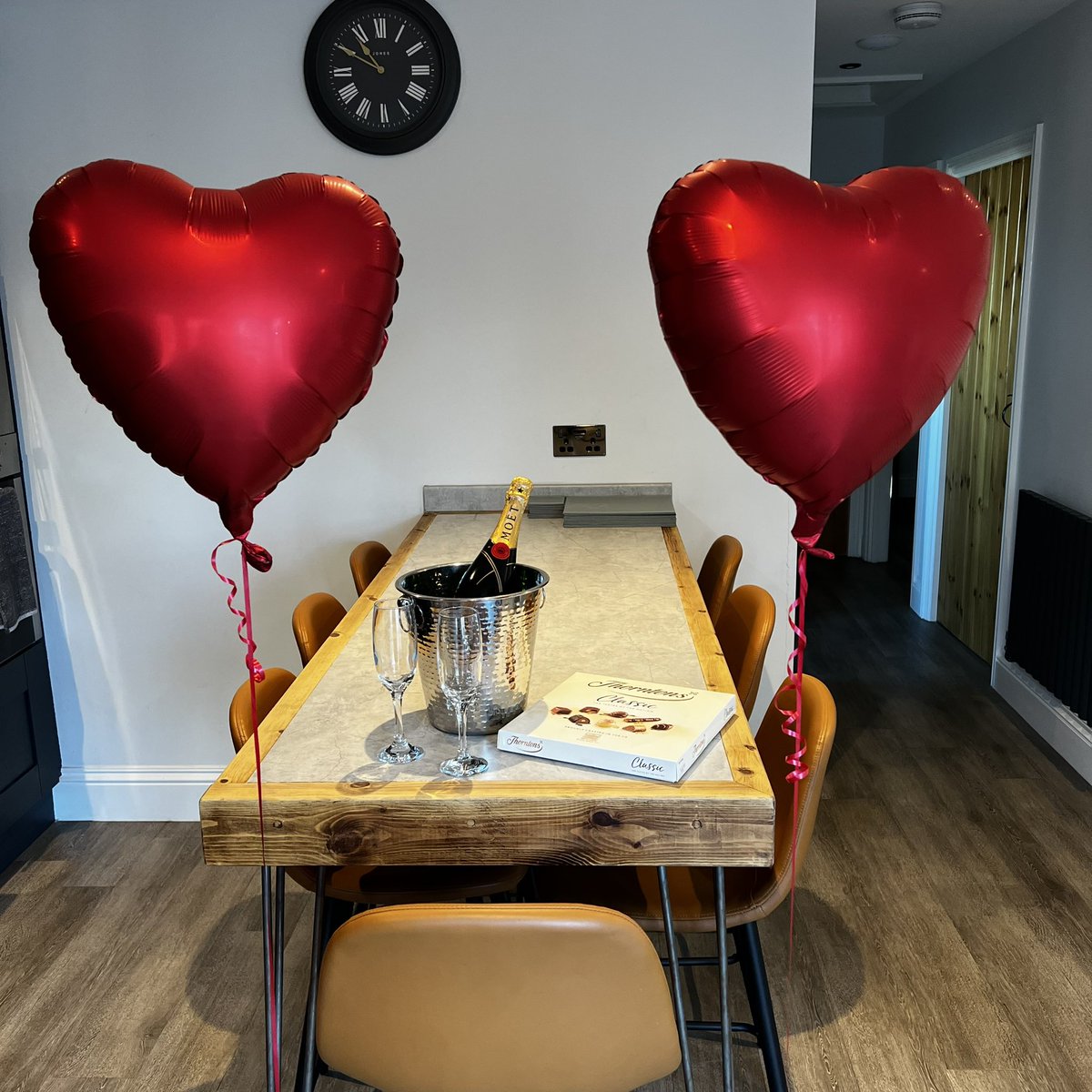 A beautiful engagement celebration in our Farm Retreat property this weekend ❤️💍
If you’re celebrating during your stay, let us know and we can make it extra special! #engagement #proposal #saltburn #ukholidays