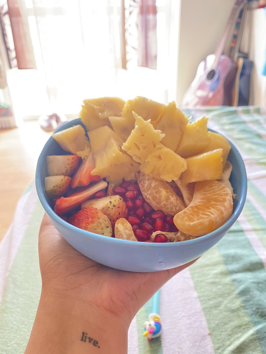 lets_dubdub's tweet photo. Good Morning🤗🌼

Sip that water. 
Eat that fruit.
Make that art.

#NFTs #NFTCommunity #NFTartist https://t.co/GXaDy3Jap1