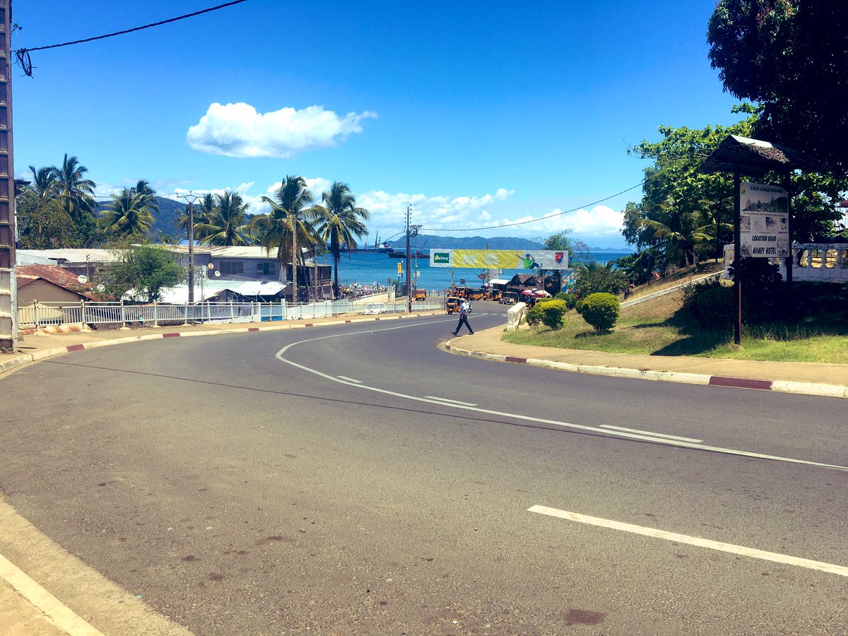 DagoVoyage's tweet photo. Vers le vieux port #nosybe #hellville https://t.co/tUAY5YFwK3