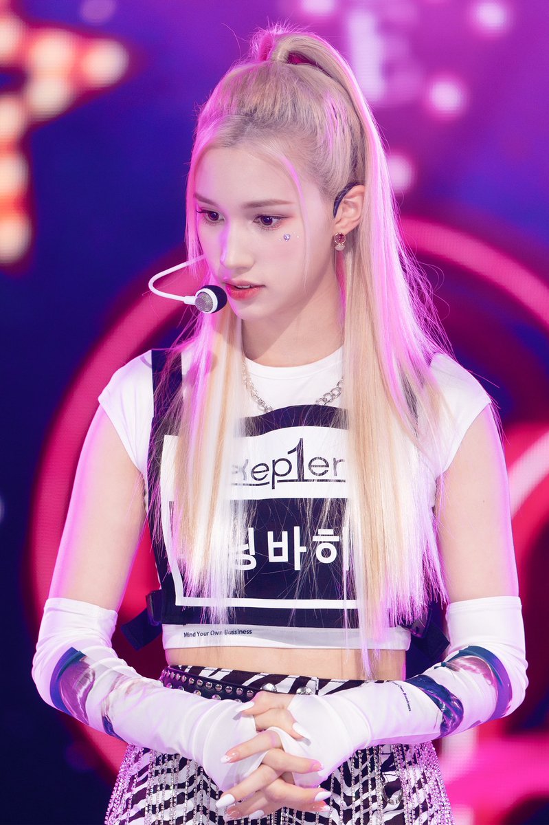 (PHOTO)  220118 

รูปน้องบาฮีแสดงเพลง WA DA DA ที่ สเตจ Inkigayo ค่ะ 

#HUENING_BAHIYYIH #Kep1er 
#OurShiningStarBahiyyih