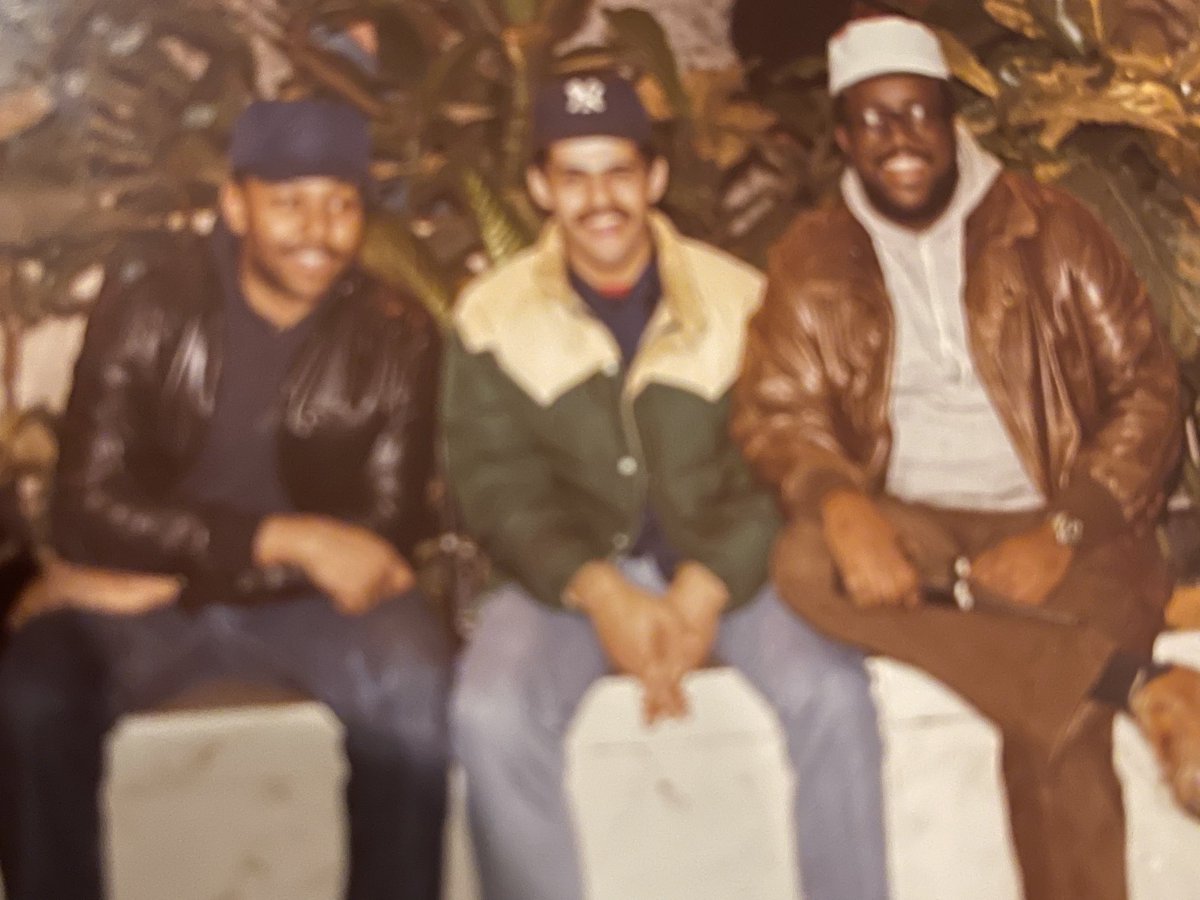 CarlTaylor_'s tweet photo. Happy Birthday Al aka Virgil, V. Old days working in Rock and Roll. Pedro in between me and the Birthday Boy❤️ Love him, forever 😎🎂🎂‼️ https://t.co/Rk2oUeMs3G
