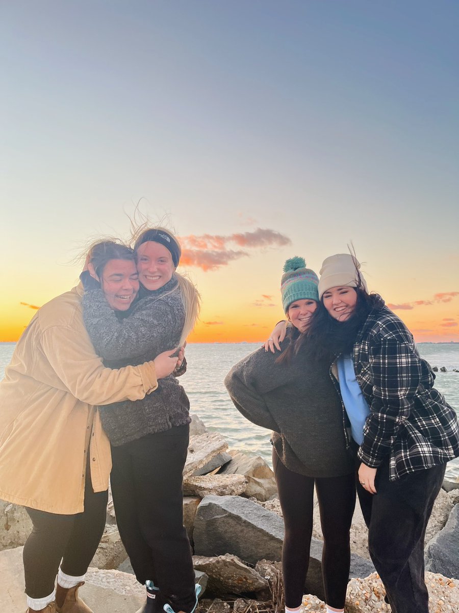 EliseBright16's tweet photo. i am so grateful for the life I live. https://t.co/DkCfHlW70P