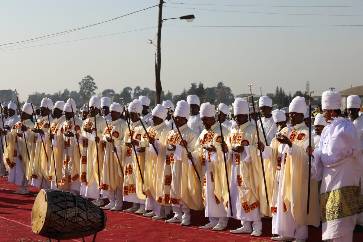 TakeleUma's tweet photo. ጥምቀት ክብር መስጠትን የሚያስተምረን በትህትና የመታዘዝን ዋጋ የሚያሳውቀን ድንቅ በዓል ነው።

በድንቅ ዝማሬ የምናከብረው  ግሩም እሴታችን ነው።
በህብረት ውስጥ መድመቃችን ሁሌም ይቀጥላል። 

መልካም ጥምቀት ፤ https://t.co/F9QRArnVDI