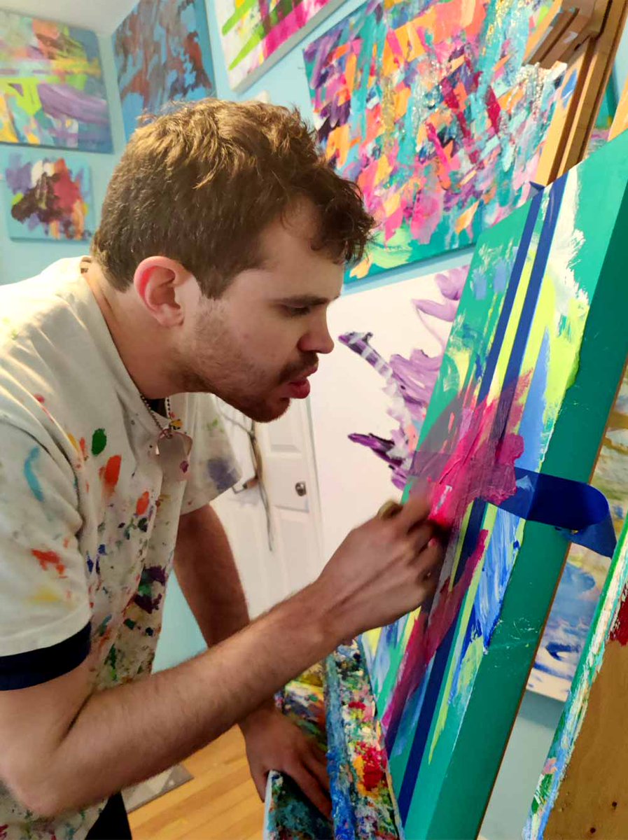 Meet another one of our artists, Jeremy Sicile-Kira. Jeremy has synesthesia, meaning that his senses are mixed. He experiences the world through a storm of colors. He sees letters, numbers, words, music, and emotions in color. He can't see the emotions of people's faces. 🧵1/n