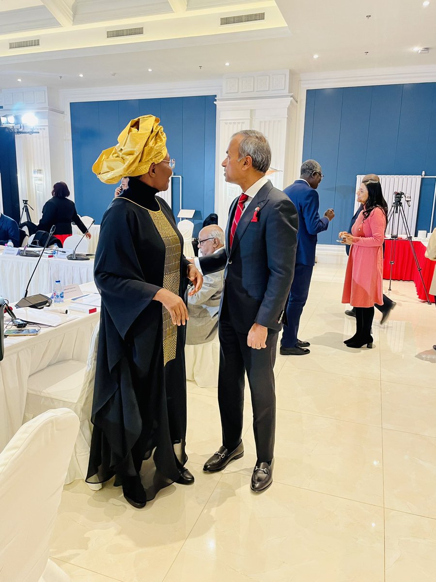 sidchat1's tweet photo. What an honor to have @Serem_JC Ambassador of Kenya 🇰🇪 to China 🇨🇳 moderate the morning session of the China 🇨🇳 @_AfricanUnion @UN 🇺🇳 symposium. A group photo with Ambassadors of Djibouti 🇩🇯 Ethiopia 🇪🇹 &amp; Ghana 🇬🇭. A partnership to accelerate the #SDGs. @AminaJMohammed https://t.co/farE02Q81n