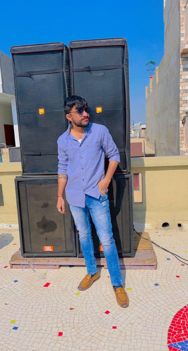 black_0399's tweet photo. LIFE IS TOO SHORT...SO ENJOY A EVERY SECOND OF UR LIFE 😘🖤🤞
#uttarayan2k22
#enjoyurlife
#blacklover
#🖤
#Happiness
#love
#loveurlife https://t.co/6MOCxCcUu0