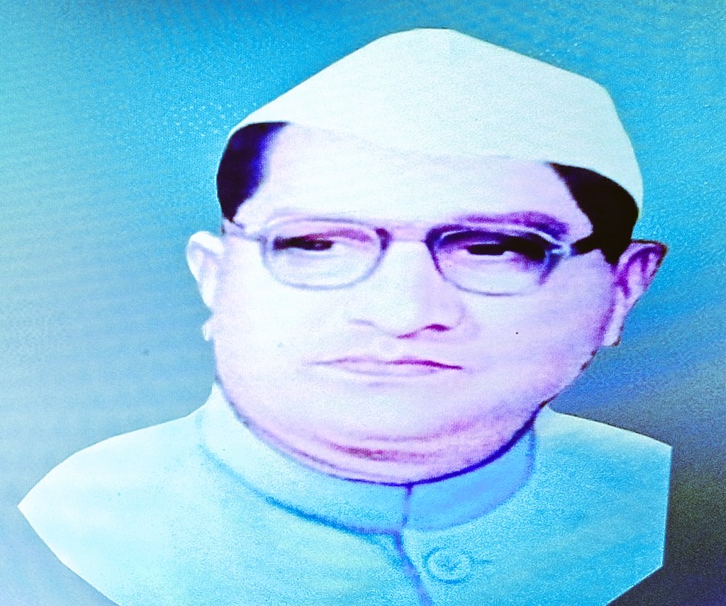 आज पसमांदा मुसलमानों के महानायक, महान स्वतन्त्रता सेनानी, मोमिन कॉन्फ्रेंस के नेता, बाबा-ए-क़ौम अब्दुल क़य्यूम अंसारी जी की 50वीं पुण्यतिथि पर विनम्र श्रद्धांजलि
*(1 जुलाई 1905 - 18 जनवरी 1973)*

 जय पसमांदा!
