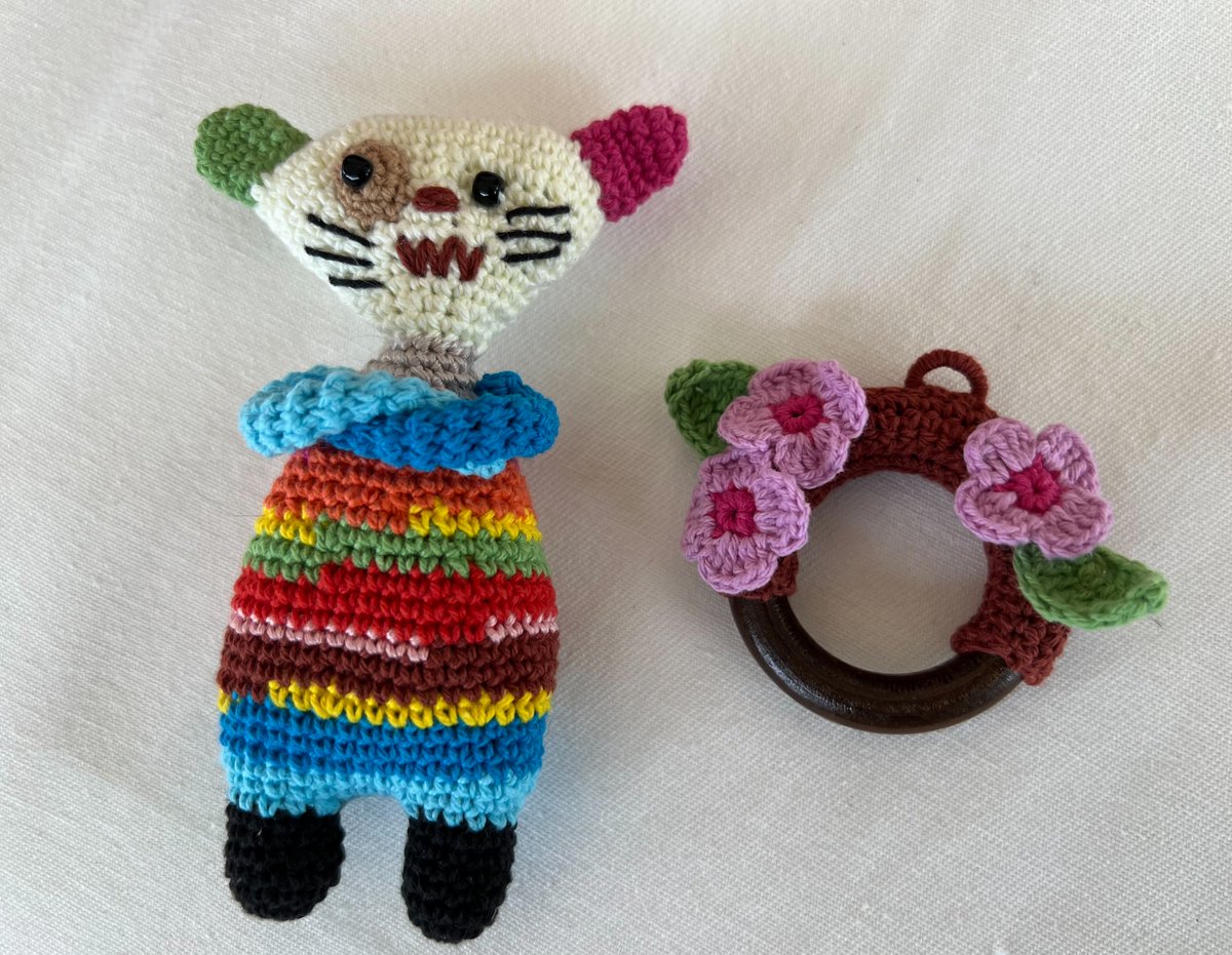 IdeaSuperb's tweet photo. #FlowersHanger #UniqueCraft #FreePattern #Handmade #DIY
https://t.co/h29RotIO55 https://t.co/C4gQh95bTq