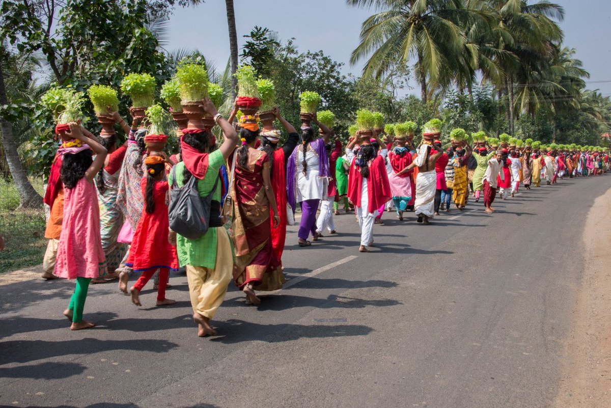 SadhguruJV's tweet photo. #Thaipusam- this is the day when people begin a pilgrimage, the process to dissolve the self. The very idea of a pilgrimage is fundamentally to subdue the sense of who you are, so you become alive to a Higher possibility. May your life be a Pilgrimage. Blessings. –Sg https://t.co/3zlRX6vRNl