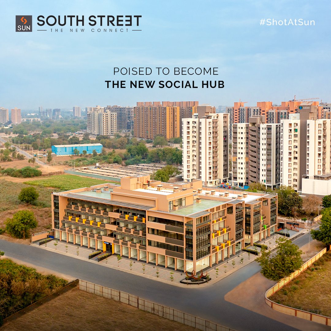 SunBuildersGrp's tweet photo. The new-age design of Sun South Street shall make it the talk-of-the city. Whether it is about proximity, visibility, infrastructure, brilliance of architecture, facets of functionality or value for money; this commercial project has got it all.
#SunBuildersGroup #SunBuilders https://t.co/KIc5TtNtiw