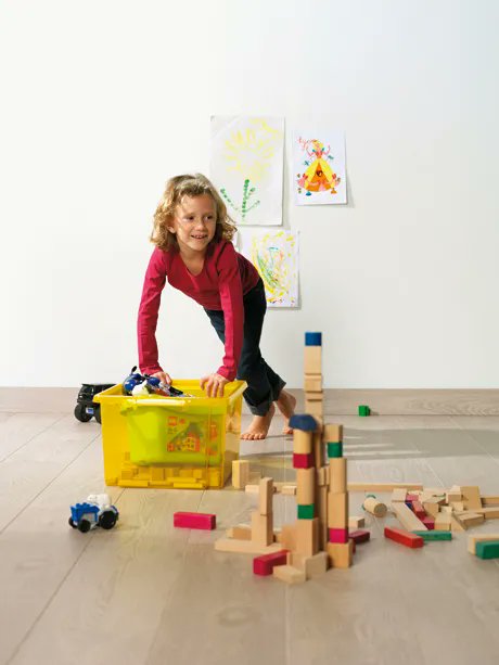 We are often asked how to prevent scratches on our Quick-Step laminate floors. This #TopTipTuesday we come to you with information on how our floors are scratch resistant 🙌 View the full article online: buff.ly/3JWs9mD