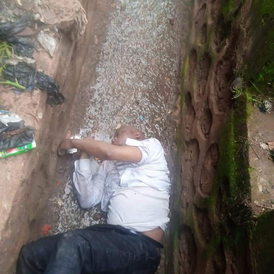 Fabien_Mayani's tweet photo. #RDC_Restrictions_Espace_Civique : La mort tragique de deux activistes Michael #Shukuru de Bukavu et Séraphin Balume #Black-S de Goma marque le retour des attaques ciblées contre les défenseurs des droits humains et les voix dissidentes. Des enquêtes crédibles sont nécessaires. https://t.co/XqglcbNih1