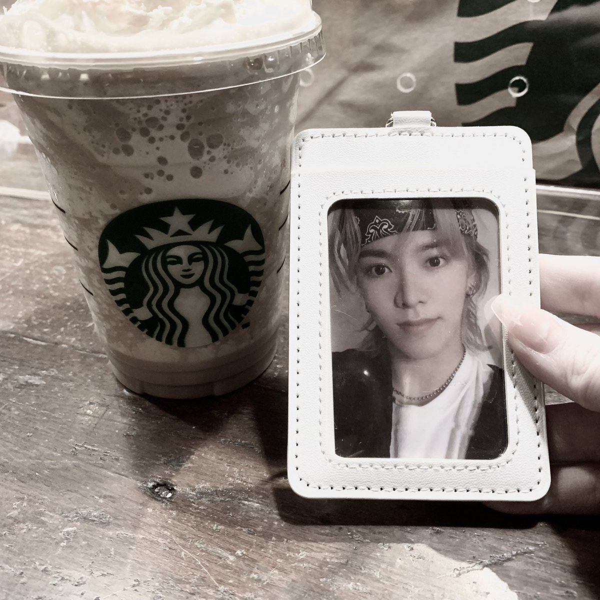 twinzdiary's tweet photo. starbucks date with yuta ! 🎱 https://t.co/ThLQeQvL6W
