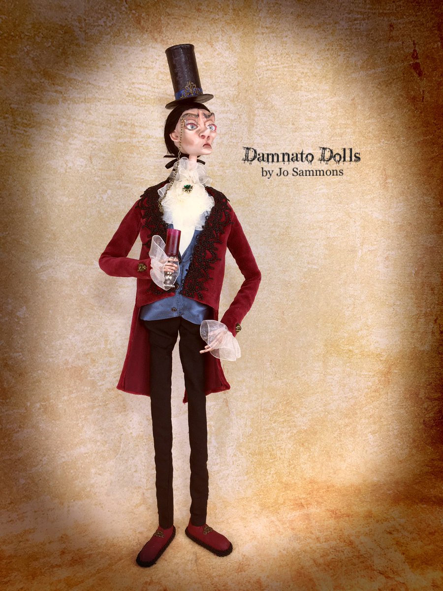 DamnatoDolls's tweet photo. This dapper chap will be in my Etsy shop soon. https://t.co/FQTQRLsHLv
#gent #MHHSBD #posh #topgent #fancy #sculpture #aristocrat #aristocracy #twitterart https://t.co/3ytQholEgz