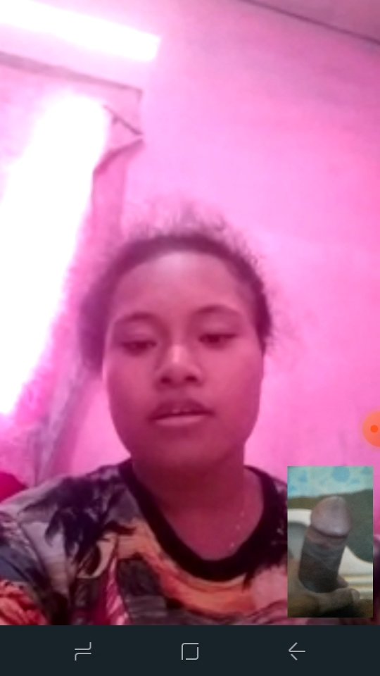menanesia's tweet photo. Enggo sentani carolin Novali Monim habis vc dgn dia 😋😋👌🤙🏿 https://t.co/3ZDcri6dlT