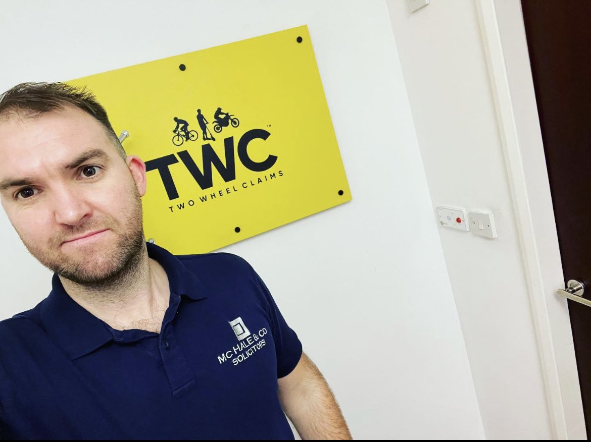 ClaimTwo's tweet image. Adam had a delighted client this week after settling a claim against the council for over £2,000 for his bike damage and £5,000 for his injuries. We regularly undertake claims against the council for failing to maintain a safe highway #Cycling #Pothole #PotholeClaim