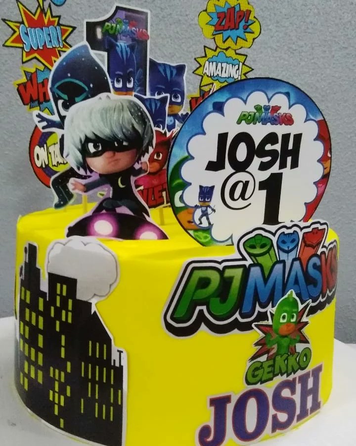 FunkeoluCakes's tweet photo. Pjmasks Character Cake for our handsome Josh💙💛♥️
-
Call /WhatsApp: 08070582027 to  order
-

#charactercake #childrencakes #pjmaskcake #chocolatecake #ilovebaking #cake #cakesinlagos #lagosbaker #lagosbusiness #childrenparty #ikejabaker #ogudubaker #funkeolucake #funkeolucakes https://t.co/7g8oR8JYLB