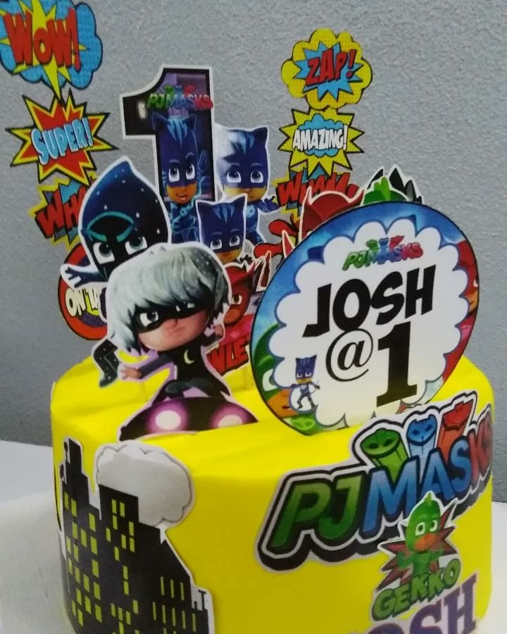 FunkeoluCakes's tweet photo. Pjmasks Character Cake for our handsome Josh💙💛♥️
-
Call /WhatsApp: 08070582027 to  order
-

#charactercake #childrencakes #pjmaskcake #chocolatecake #ilovebaking #cake #cakesinlagos #lagosbaker #lagosbusiness #childrenparty #ikejabaker #ogudubaker #funkeolucake #funkeolucakes https://t.co/7g8oR8JYLB